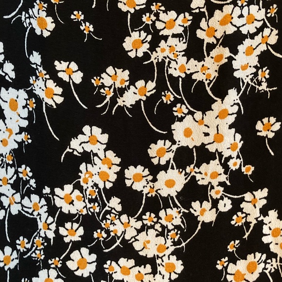 NWTS Olivaceous Daisy Print Dress Mini Dress Summer Spring Dress Black Floral - Picture 3 of 7